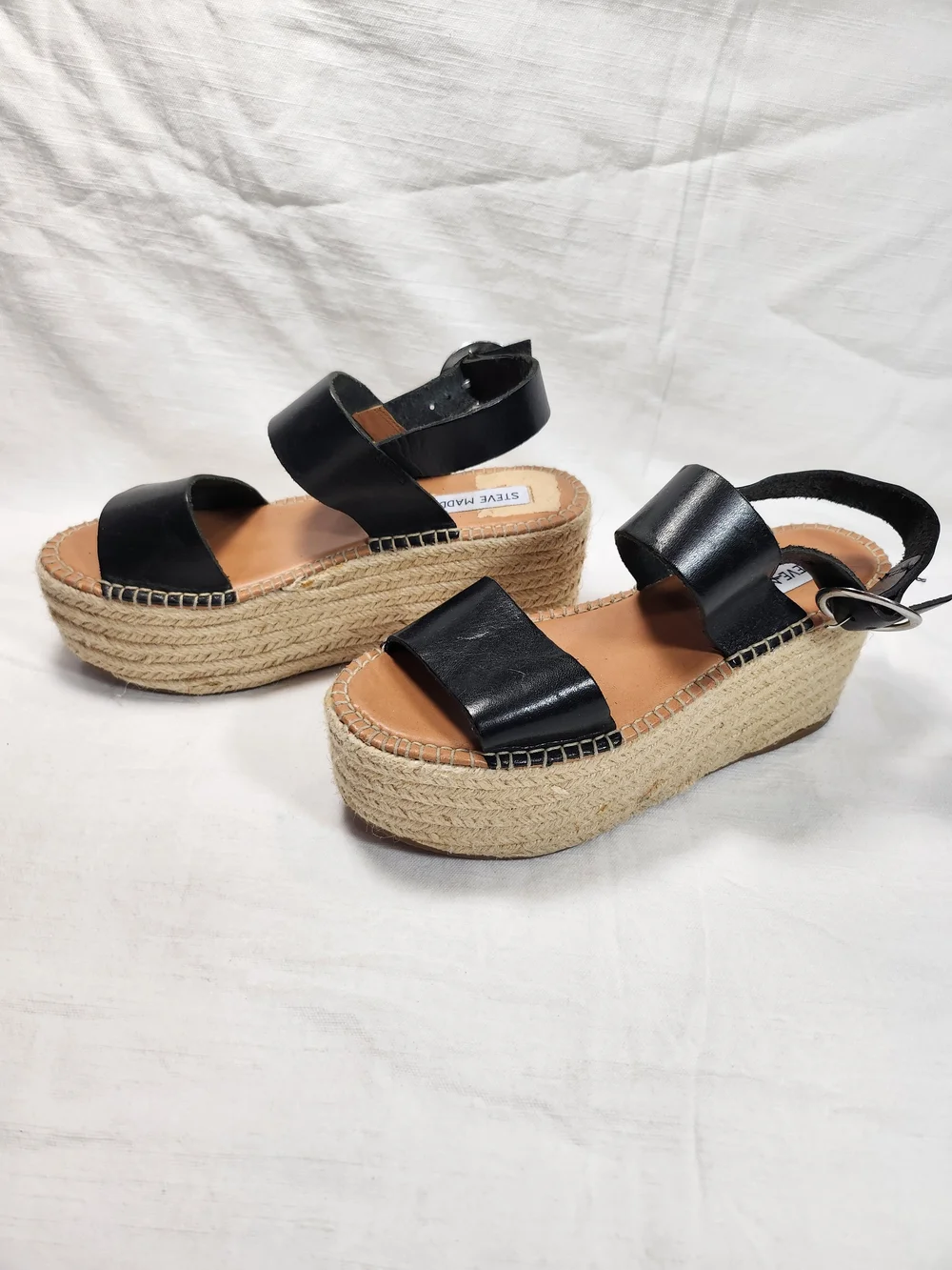 Steve Madden note small
